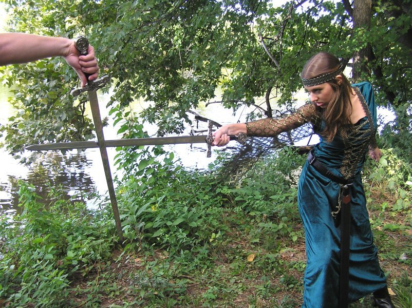 girl swordfight d